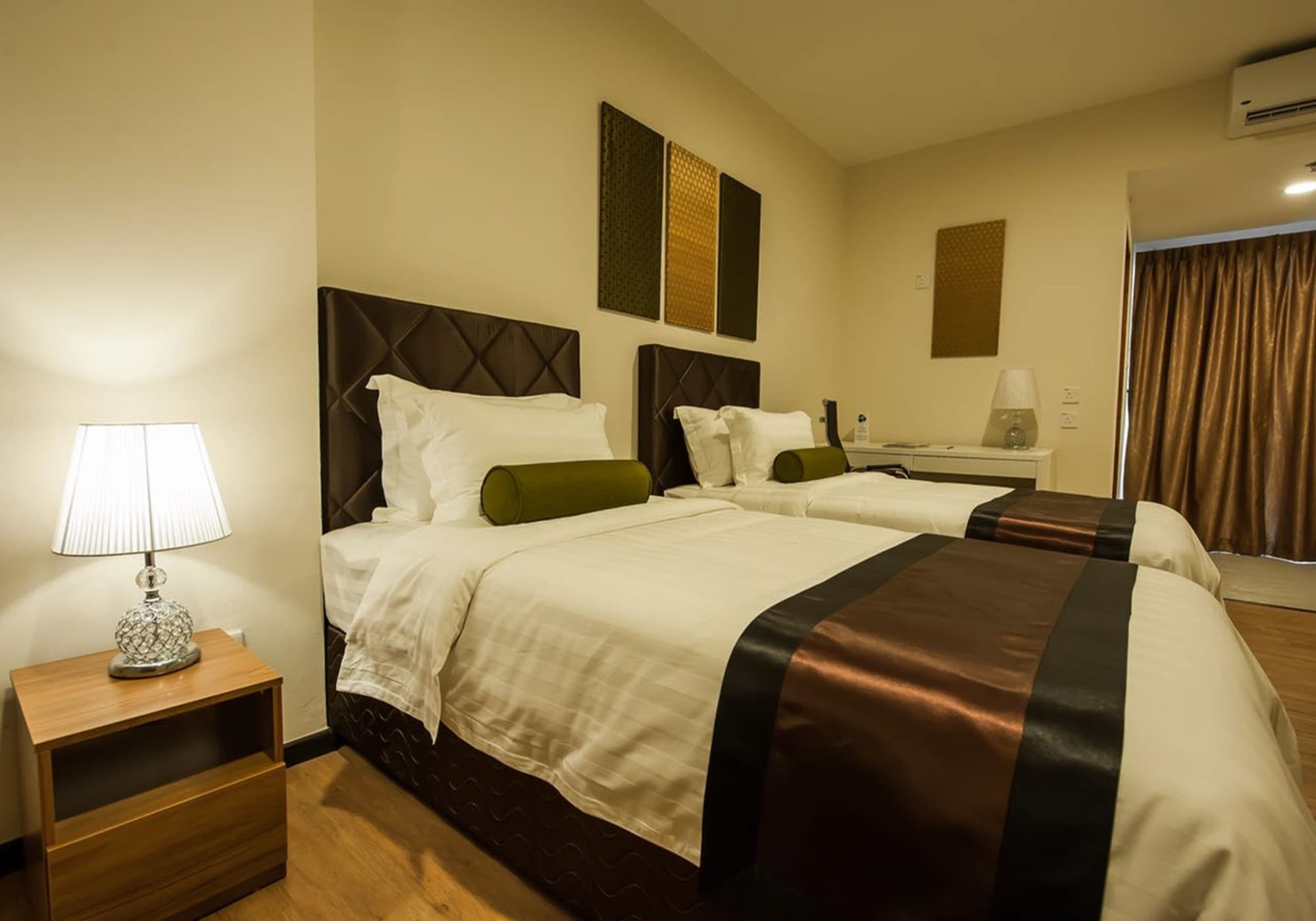 Aman Hills Hotel Kampong Timbunan Eksteriør bilde
